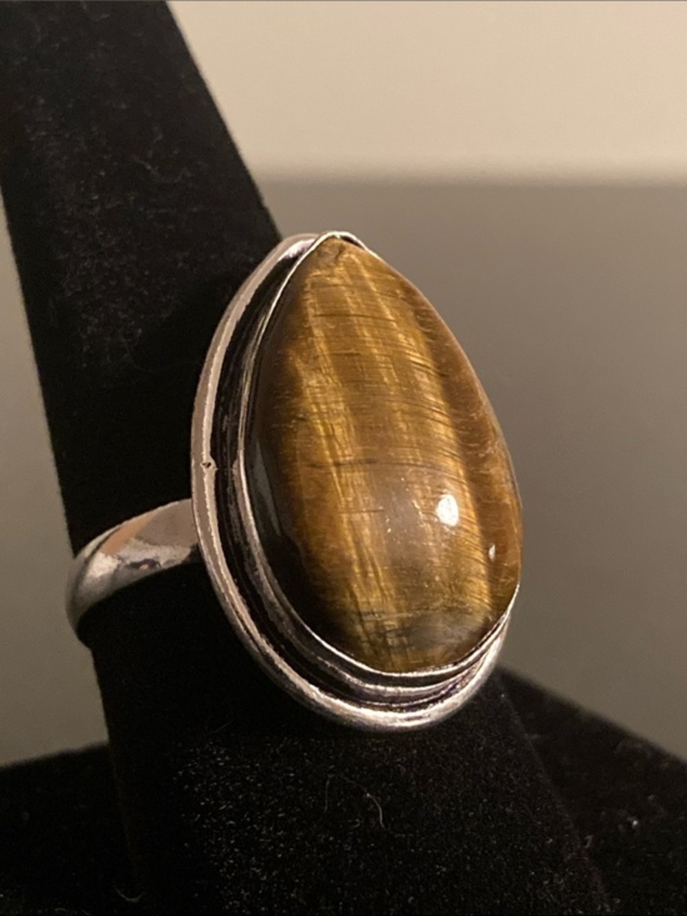 Sterling Silver Teardrop Tiger's Eye Ring - Brown size 9